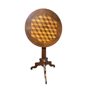 Mesa lateral francesa con marquetería geométrica en cubierta Bucarest Art & Antiques
