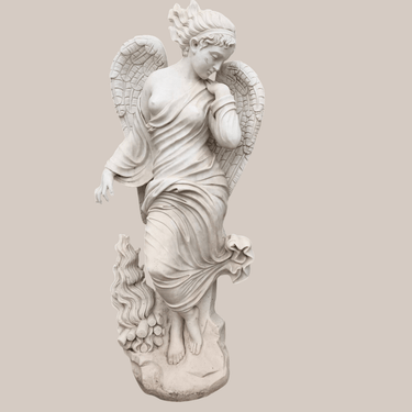Escultura Ángel de las cuatro estaciones - invierno en piedra mármol tallada Bucarest Art & Antiques