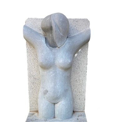 Escultura en piedra inspirada en Raúl Valdivieso | Bucarest Art Gallery Bucarest Art & Antiques