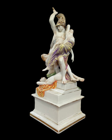 Figura de porcelana italiana Capodimonte 'El rapto de Políxena' Consignación