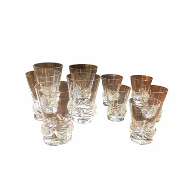 Juego de 8 vasos de vino de cristal Daum franceses 2 tamaños Bucarest Art & Antiques