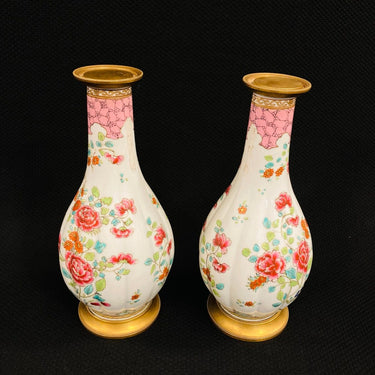 Lámparas francesas de porcelana motivo floral | Bucarest Art Gallery Bucarest Art & Antiques