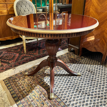 Mesa Gueridon Inglesa en caoba estilo Regencia Siglo XX