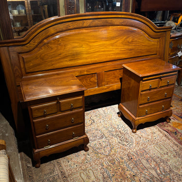Par de veladores y respaldo de cama pakistaní en palorosa maciza estilo Revival Art Nouveau años 60