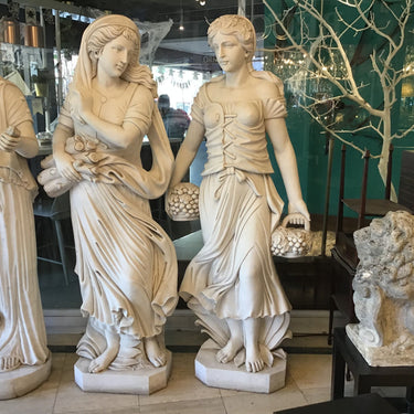 Escultura mármol - Las cuatro estaciones / otoño | Bucarest Art Gallery Bucarest Art & Antiques