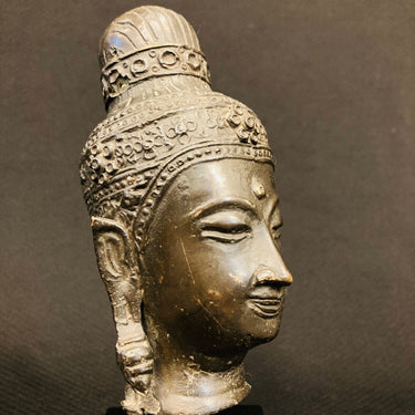 Escultura rostro hindú | Bucarest Art Gallery Bucarest Art & Antiques