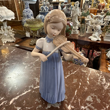 Figura de porcelana Lladró 'Niña con violín' Bucarest Art & Antiques