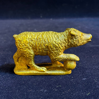 Figura francesa de bronce Oso con pelota Bucarest Art & Antiques