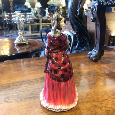 Figura Royal Doulton “Mantilla” | Bucarest Art Gallery Bucarest Art & Antiques