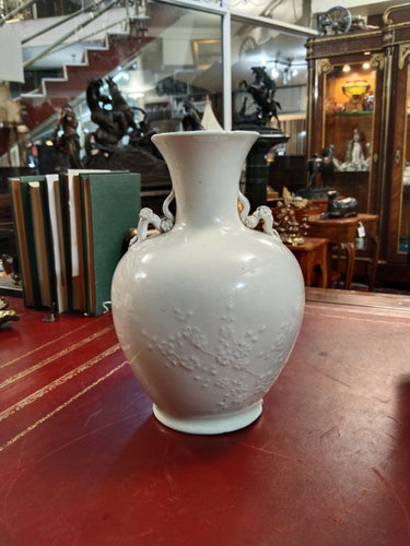 Jarrón Blanc de Chine Cerezos | Bucarest Art Gallery Bucarest Art & Antiques