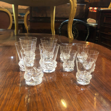 Juego de 8 vasos de vino de cristal Daum franceses 2 tamaños Bucarest Art & Antiques