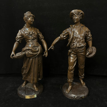 Pareja de campesinos de peltre del escultor francés Adolphe Jean Lavergne (1863-1927) Bucarest Art & Antiques